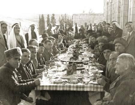 1948'de Bir Çerkes A.Karim Şawabzuka, Roma'dan Amman'a geldi Kral I. Abdullah ibn Hüseyin ile görüşt