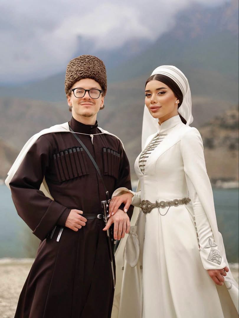 Kanoko Arsen, Oğlunun Düğünü Üzerine Bir Mesaj Yazdı