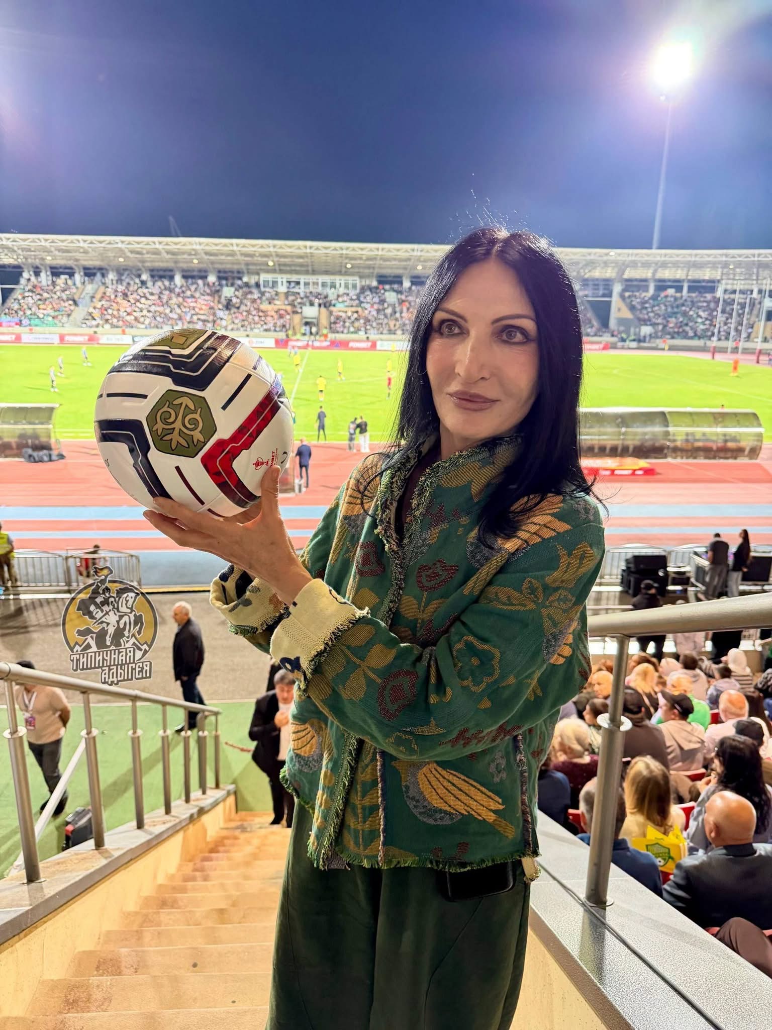 'Drujba' ve 'Enisey' Arasında Oynanan Maçta Kullanılan Futbol Topu, Çerkes Motifleriyle Süslendi